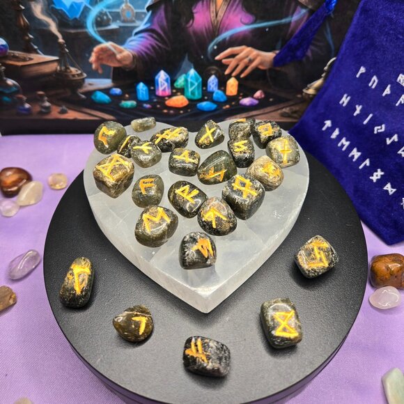 Labradorite Gemstone Rune Divination Set and Bag - Picture 3 of 4
